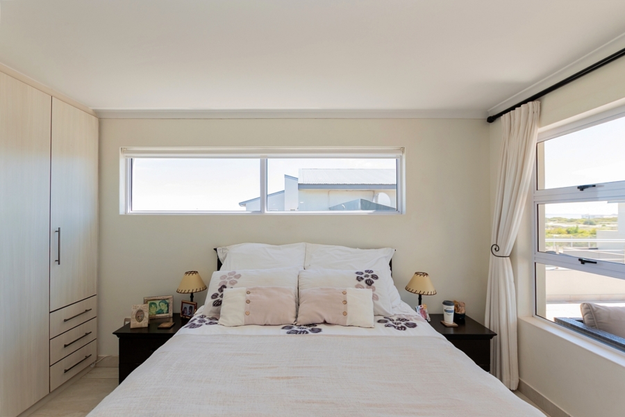 4 Bedroom Property for Sale in Sunset Estate Western Cape